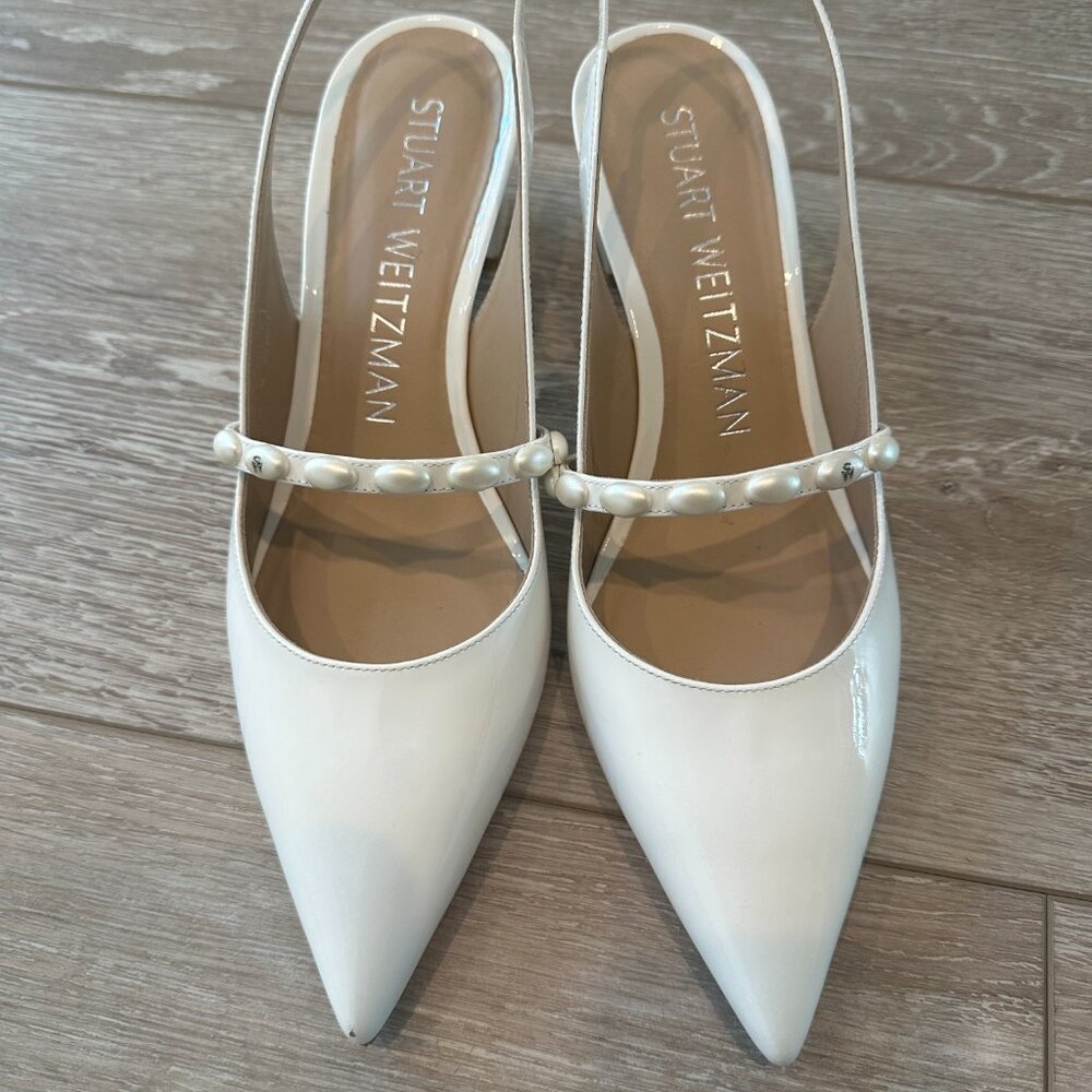 Stuart Weitzman White Pointed Slingback Heels with Pearl-Trim Strap - Picture 4 of 15